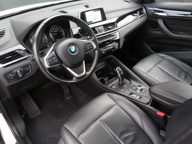 BMW X1 xDrive20i High Executive Airco Cr-Control Panoramadak Trekh