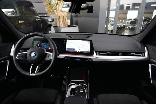 BMW X1 xDrive25e M Sport 245pk Panoramadak/HeadUpDisplay/360Camera