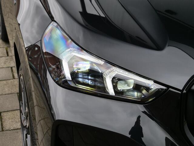 BMW X1 xDrive25e M Sport pakket Pro 245 Pk Automaat Schuifdak / Winterpakket / Harman Kardon