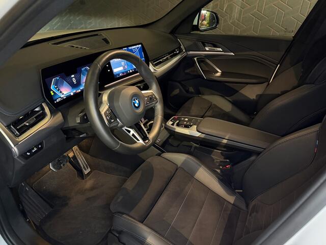 BMW X1 xDrive30e | M-sport | Pano | 20'' | Maxton | Driving Assist