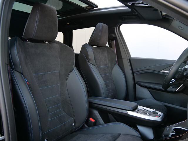 BMW X1 xDrive25e M Sport pakket Pro 245 Pk Automaat Schuifdak / Winterpakket / Harman Kardon