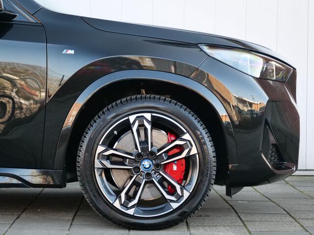 BMW X1 xDrive25e M Sport pakket Pro 245 Pk Automaat Schuifdak / Winterpakket / Harman Kardon