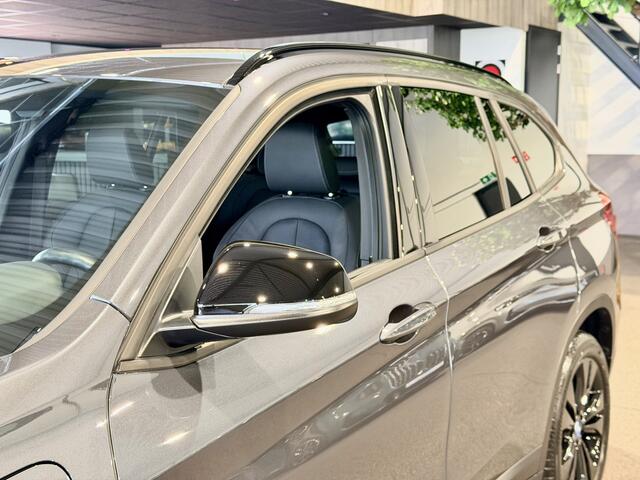 BMW X1 xDrive25e Executive Sportline | Leder | Camera | Stoelverwarming | 1e eigenaar