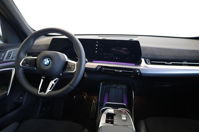 BMW X1 xDrive25e M Sport Pro | Driving Assitant Plus | Panoramadak | Trekhaak