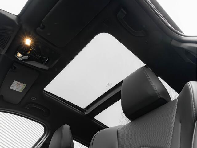 BMW X1 sDrive18i M-Sport Pro - 20 inch - Pano - Memory - Trekhaak - Head-up