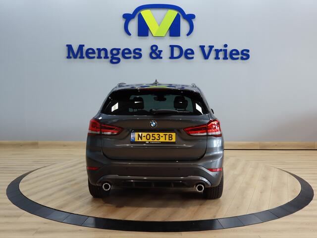 BMW X1 sDrive20i Business Edition Airco ECC | Head Up Display | Apple Carplay | Camera | LED | Cruise Control | Isofix | NAP