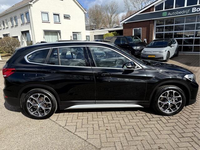 BMW X1 xDrive25e High Executive Edition Panoramadak, Camera, 18''Lmv,