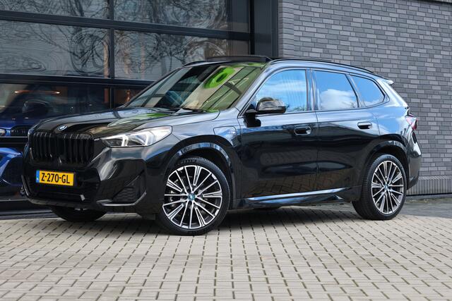 BMW X1 xDrive30e | M-SPORT | NAP! | PANO | H/K AUDIO | HUD | MEMORY | 20'' | KEYLESS | LED ADAPTIEF |