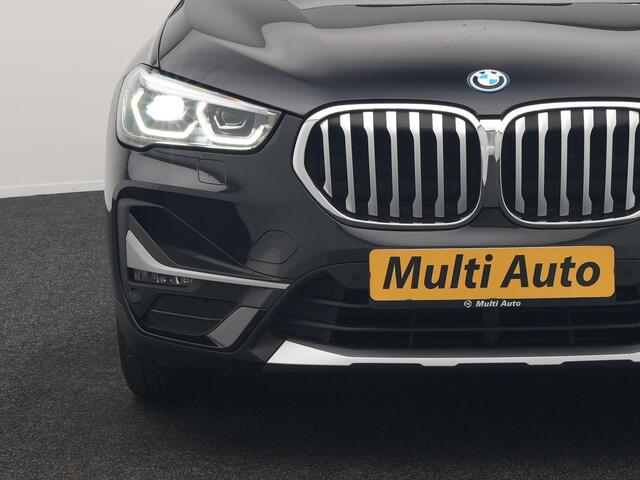 BMW X1 xDrive25e XLine PHEV 221pk Dealer O.H. | Trekhaak Afn. | Panodak | Adaptive Cruise | Camera | Lederen Sportstoelen & Stuur Verwarmd | Keyless | Apple Carplay | Hifi Audio | Navigatie | DAB | 18"L.M | Plug In Hybrid