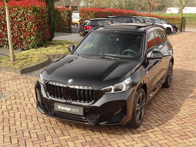 BMW X1 xDrive23i | M-Sport | Harman/Kardon | Panoramadak | Head-up | Full Options!