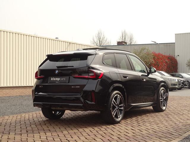 BMW X1 xDrive23i | M-Sport | Harman/Kardon | Panoramadak | Head-up | Full Options!
