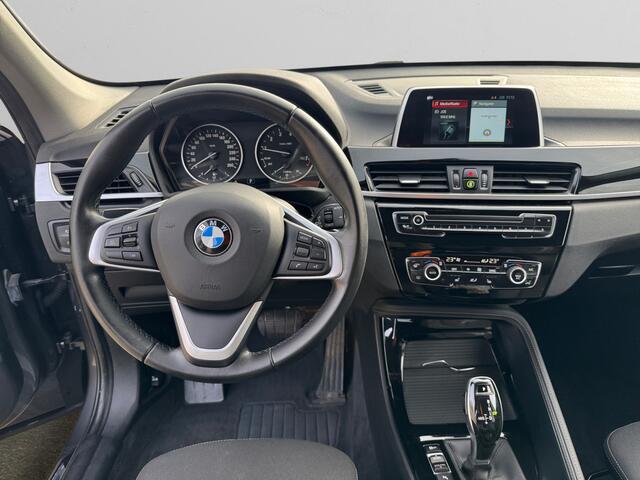 BMW X1 sDrive18i High Executive Aut- Sport Interieur, Stoelverwarming, Park Assist, Xenon Led