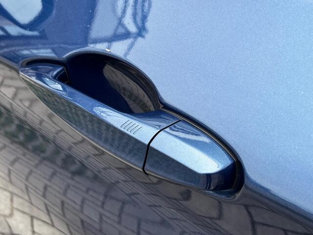 BMW X1 xDrive25e High Executive 220 PK Plug in Hybride / Panoramdak / Navigatie / 19" Velgen / Leder Int / Park Assist / DAB / Keyless / 1e Eigenaar!