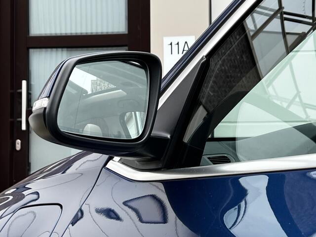 BMW X1 xDrive25e High Executive 220 PK Plug in Hybride / Panoramdak / Navigatie / 19" Velgen / Leder Int / Park Assist / DAB / Keyless / 1e Eigenaar!