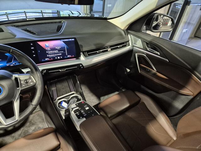 BMW X1 xDrive30e High Executive X-Line | Bruin Leder | Full optie | Panorama | El trekhaak | H/K | 360 Camera | HUD