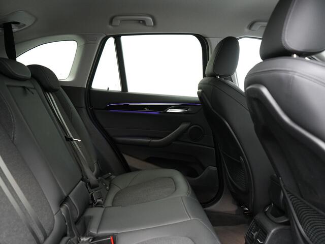 BMW X1 xDrive25e Sportline PHEV 221pk | Camera | Sfeerverlichting | Sportstoelen Verwarmd | Navigatie | Cruise Control | LED Koplampen | DAB | Plug In Hybrid |