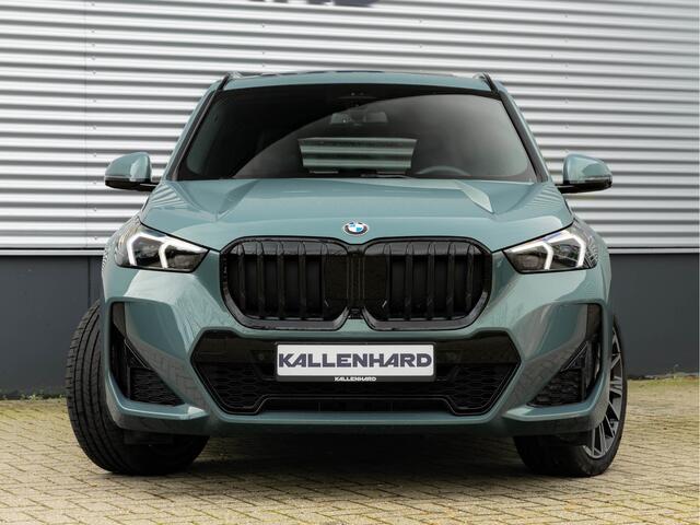 BMW X1 sDrive18i M-Sport Pro - Pano - Memoryzetel - Trekhaak - ACC - Head-Up - Harman Kardon