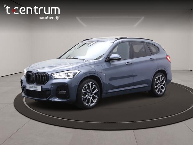 BMW X1 xDrive25e 220 PK High Executive M-Sport PHEV, Leder, Panoramadak, Head-Up, Camera, Keyless