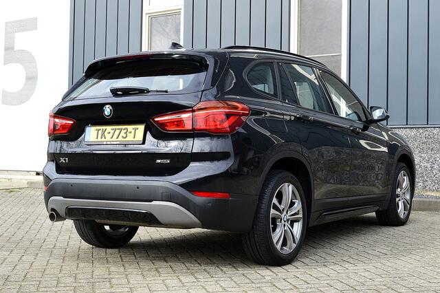BMW X1 sDrive18i High Executive Rijklaarprijs-Garantie Panoramadak Leder interieur Led Navigatie Head-up