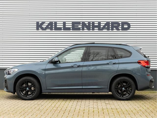 BMW X1 sDrive20i M-Sport - Pano - Trekhaak - Memoryzetel - Camera - Harman Kardon