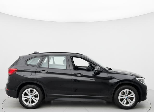 BMW X1 xDrive25e HYBRIDE AUT. HIGH EXECUTIVE TREKHAAK/PDC/NAVIGATIE