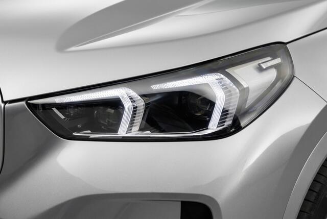 BMW X1 25 e xDrive M Sport Pano l 360 Camera l HUD l VOL OPTIES