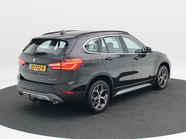 BMW X1 sDrive20i 192 Pk High Executive | Trekhaak | Leder | Cruise Control | Full LED | Stoelverwarming | Navigatie | 18 inch
