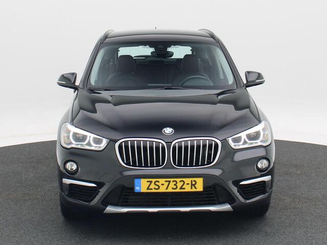 BMW X1 sDrive20i 192 Pk High Executive | Trekhaak | Leder | Cruise Control | Full LED | Stoelverwarming | Navigatie | 18 inch