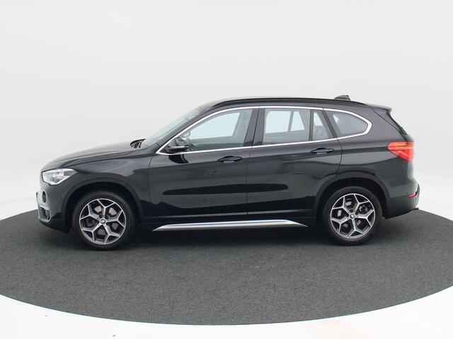 BMW X1 sDrive20i 192 Pk High Executive | Trekhaak | Leder | Cruise Control | Full LED | Stoelverwarming | Navigatie | 18 inch
