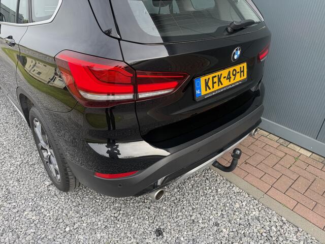BMW X1 sDrive20i Automaat 178pk Executive X-line
