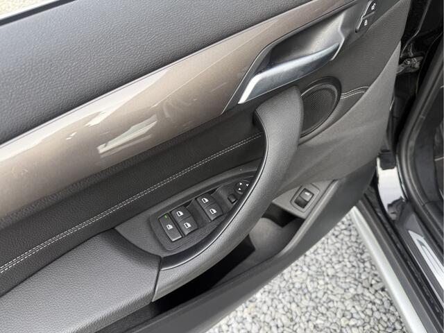 BMW X1 sDrive20i Automaat 178pk Executive X-line