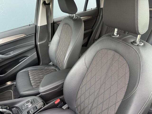 BMW X1 sDrive20i Automaat 178pk Executive X-line