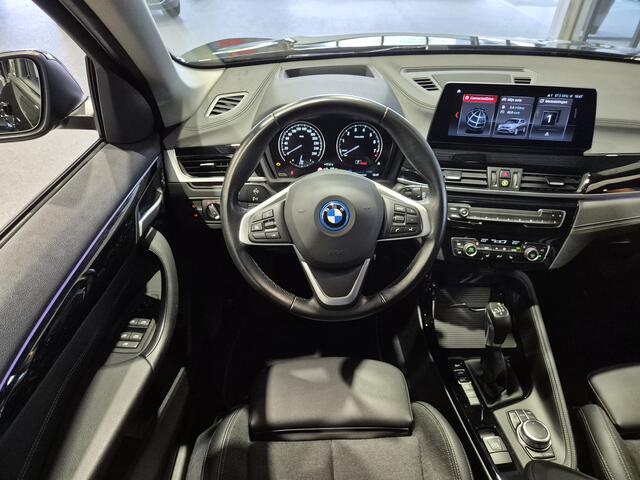 BMW X1 xDrive25e High Executive Sportline | Black edtion | HUD | Camera | Carplay