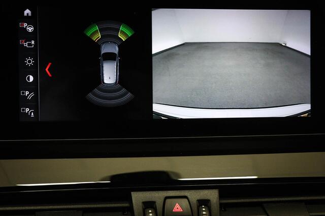 BMW X1 sDrive20i VDL Nedcar Edition | AUDIO MEDIA / PARKING PACK | HEAD UP | VERWARMDE SPORTSTOELEN | DAB | APPLE | DRAADLOZE LADER | CAMERA