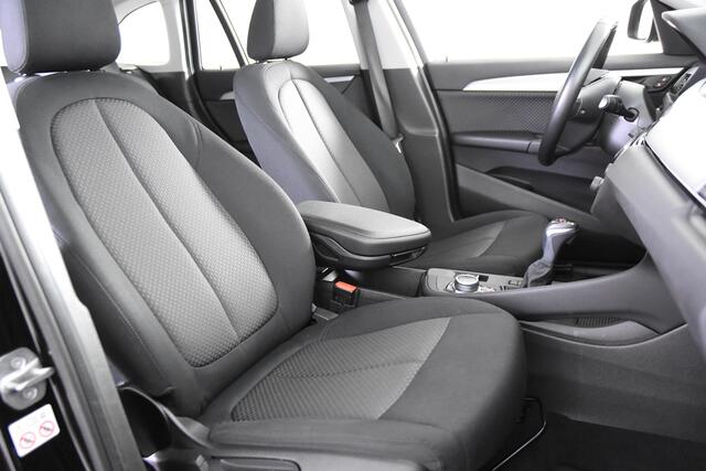 BMW X1 xDrive25e *1ste eigenaar*Navigatie*PDC*Standkachel*