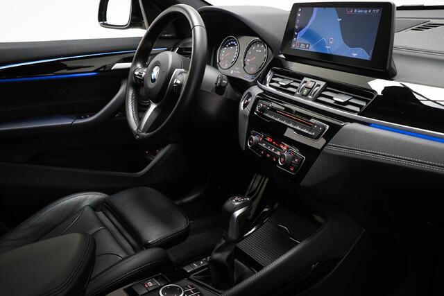 BMW X1 xDrive25e M-Sport | LEDER | PANORAMADAK | HARMAN KARDON DAB | CAMERA | TREKHAAK