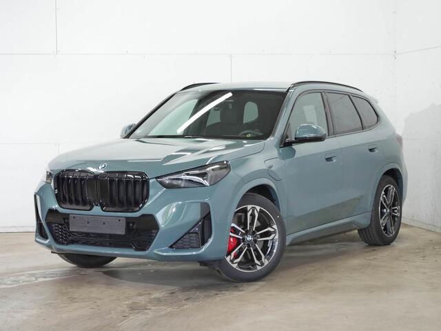 BMW X1 xDrive30e | M-Sport Pro | Head up | Trekhaak | Co Pilot | Elek. stoelverst. | Stoel + stuurverw. SpaGroen