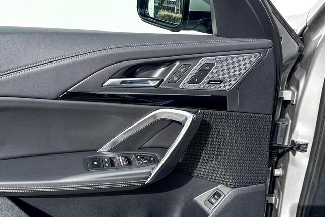 BMW X1 xDrive23i Parking Assistant Plus | M Sportpakket Pro | Innovation Pack | | Selections 1500