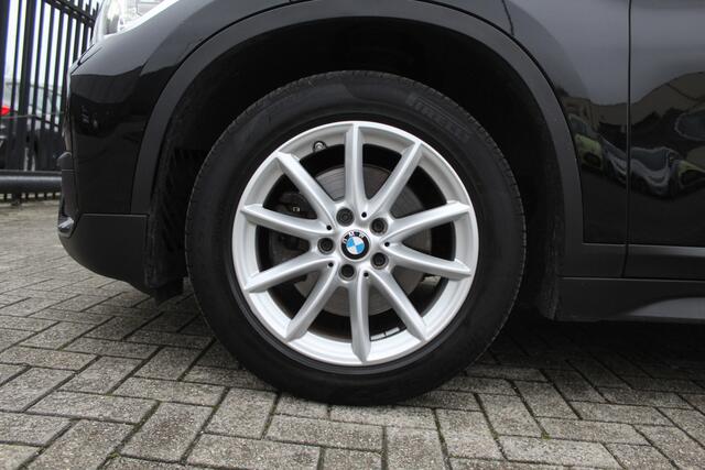 BMW X1 sDrive18i Executive Automaat | Panoramadak | Lederen bekleding | Cruise control | Climate control | Stoelverwarming | Navgatie | Nederlands geleverd