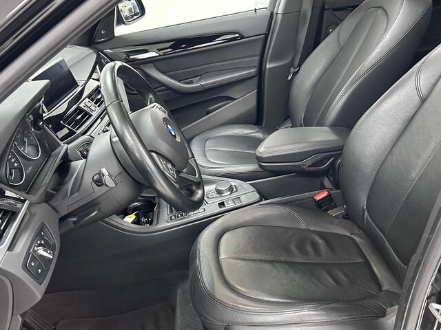 BMW X1 sDrive20i High Executive NAVIGATIE | PANORAMADAK | ACHTERUITRIJCAMERA | LEDEREN BEKLEDING