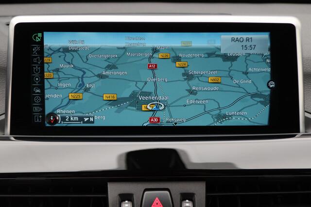 BMW X1 sDrive18i High Executive Automaat LED, Head-Up, Climate, Cruise, Navigatie, Stoelverw., Trekhaak, 18''