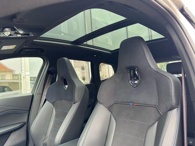 BMW X1 xDrive30e M-SPORT PRO ** LED, M-SPORTST, PANORAMA, TREKH, 20-inch LMV, HuD, ACC ** 1e EIG - ZEER EXCL ** ** INFORMEER OOK NAAR ONZE AANTREKKELIJKE FINANCIAL-LEASE TARIEVEN **