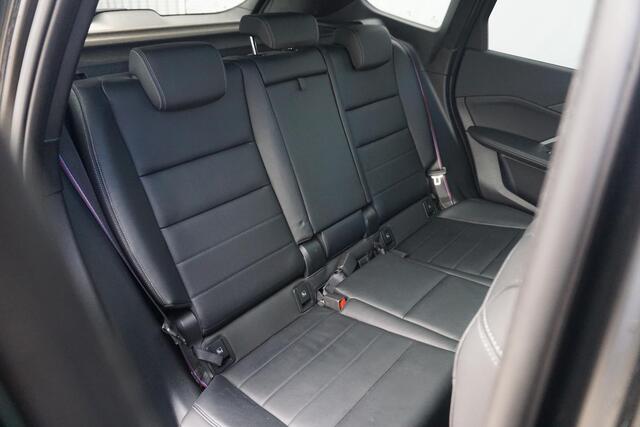 BMW X1 xDrive30e | M Sport Pro | Trekhaak | Schuif-kanteldak | Head-up| Harman Kardon | Driving Assistant Professional | Rondomzicht camera's | Elektrische stoelen met geheugen | 20 Inch