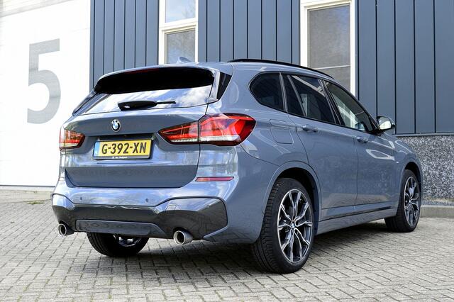 BMW X1 sDrive20i M-Sport Rijklaarprijs-Garantie Panoramadak Leder Sportinterieur Led Camera Navigatie