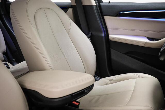 BMW X1 sDrive18i High Executive Edition | XLINE / PARKING- PACK | HEAD UP | LEDER | STOELVERWARMING | CAMERA | 18"