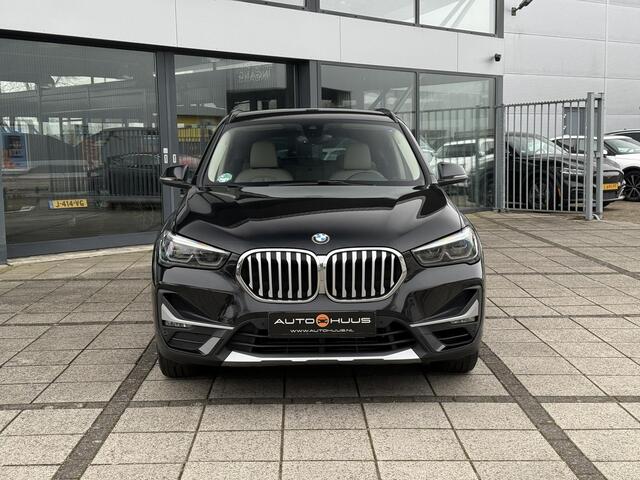 BMW X1 Aut. xDrive25e Executive Edition | SoH 85% | Trekhaak | Navi | Sfeer Verlichting |