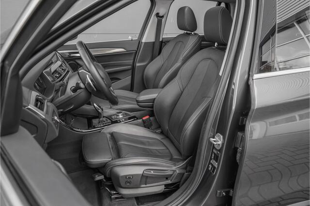 BMW X1 sDrive20i High Executive X-Line Pano Sportstoel Leder