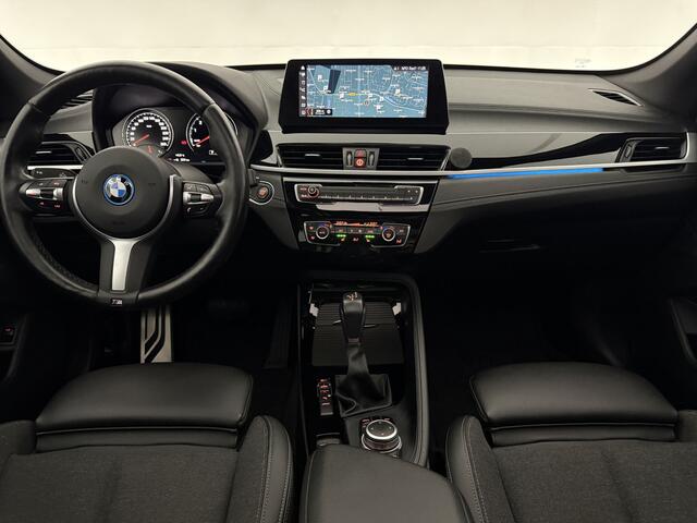 BMW X1 xDrive25e M-Sport PHEV | Pano | Sfeer | HuD | Camera | Adap. Cruise | Keyless | Navi | Parkeersens.