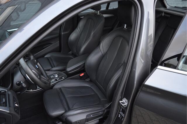 BMW X1 sDrive20i High Executive | M-PAKKET | PANO | ACC | HUD | CAMERA |