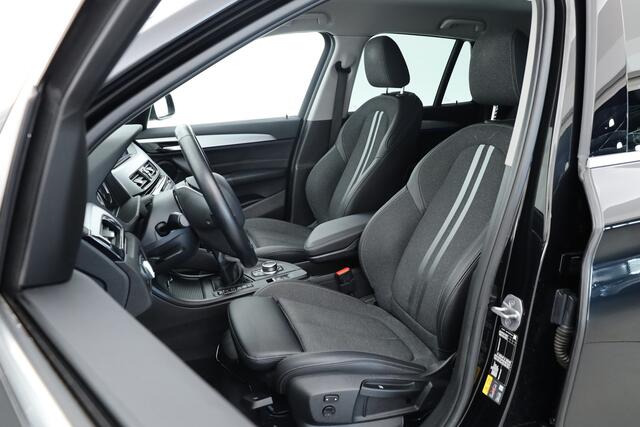 BMW X1 xDrive25e High Executive | Afn. Trekhaak | Navi | Camera | Cruis Ctrl. | Elek. Achterklep | 19''